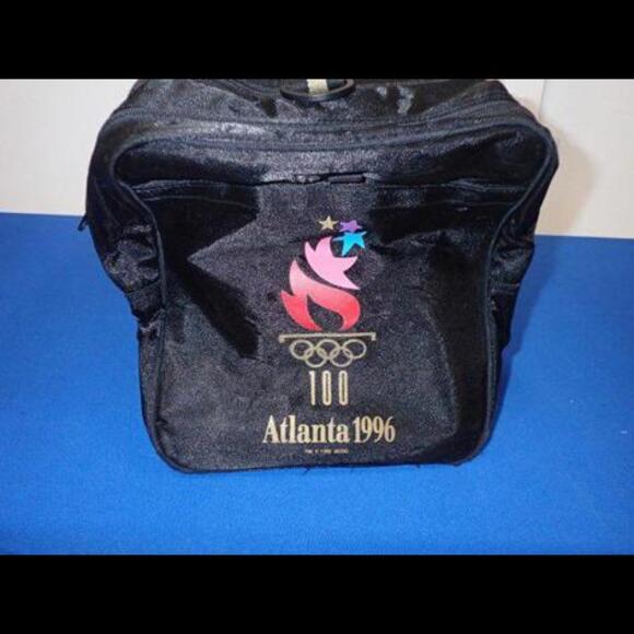Speedo Atlanta 1996 Olympics Sports Bag with Multi-National Flags - Picture 5 of 8